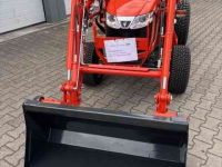 Tractor / Trekker TAFE 6028 H VOORLADER HST