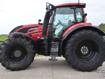 Tractor / Trekker Valtra T 214 Direct