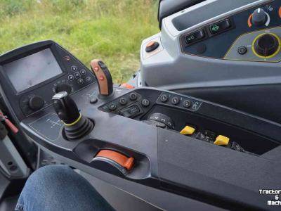 Tractor / Trekker Valtra T 214 Direct