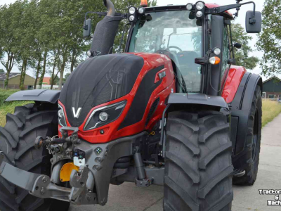 Tractor / Trekker Valtra T 214 Direct