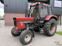 Tractor / Trekker Case-IH 745 XL International 745XL