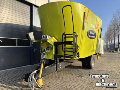 Voermengwagen Vertikaal Storti Dunker T2S240