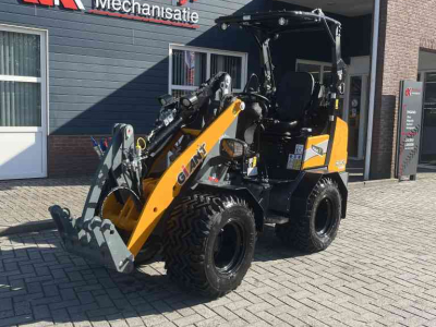 Shovel / Wiellader / Kniklader Giant G2300HD ANNIVERSARY EDITION
