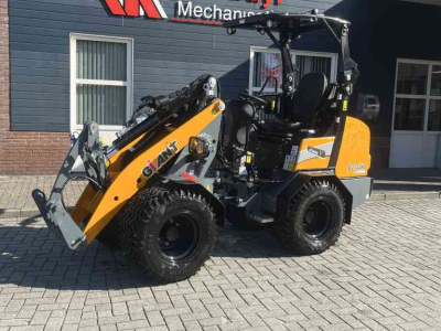 Shovel / Wiellader / Kniklader Giant G2300HD ANNIVERSARY EDITION