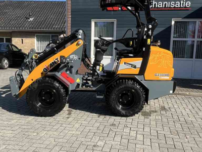 Shovel / Wiellader / Kniklader Giant G2300HD ANNIVERSARY EDITION