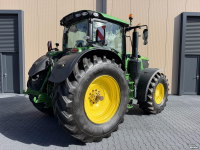 Tractor / Trekker John Deere 6215R