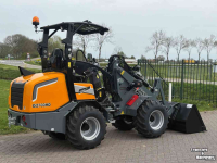 Shovel / Wiellader / Kniklader Giant G2700HD