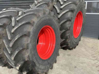 Wielen, Banden, Velgen & Afstandsringen Vredestein 800/70R38 & 620/75R30