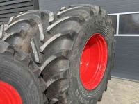 Wielen, Banden, Velgen & Afstandsringen Vredestein 800/70R38 & 620/75R30