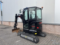 Mini-graver / Mini-graafmachine Takeuchi TB325R + Compact Tilt tiltrotator