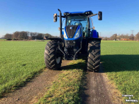 Tractor / Trekker New Holland T7.225 Autocommand