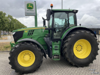 Tractor / Trekker John Deere 6215R