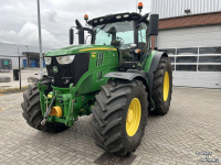 Tractor / Trekker John Deere 6215R