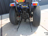 Compact tractor Iseki TLE3400H hydrostaat compacttrekker tuinbouwtractor gazonbanden