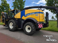 Veldhakselaar New Holland FR780