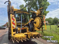 Veldhakselaar New Holland FR780