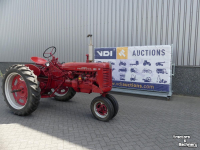 Tractor / Trekker  Mc Cormick Farmall 200