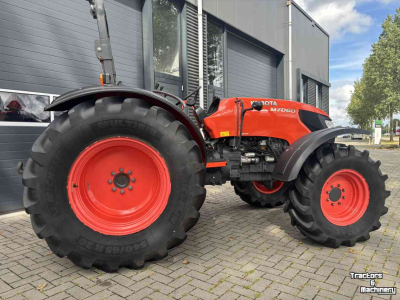 Tractor / Trekker Kubota M7060 hydraulic shuttle