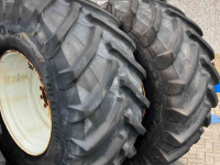 Wielen, Banden, Velgen & Afstandsringen Trelleborg Set TM900  800/70R38 op velg asgat 280/335/10gaats  48mm