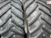 Wielen, Banden, Velgen & Afstandsringen Trelleborg Set TM900  800/70R38 op velg asgat 280/335/10gaats  48mm