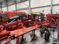 Ploegen Kuhn 4 SCHAARPLOEG TYPE VARIMASTER VM153