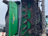 Maaier John Deere 131 + 388