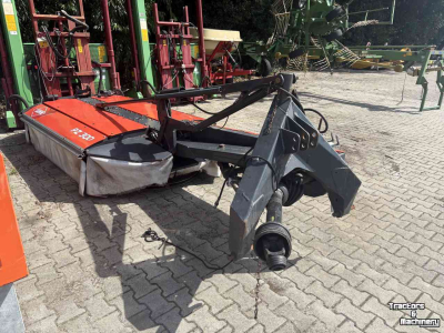 Maaier Kuhn Pz 300