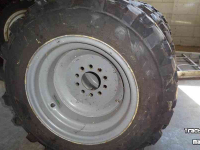 Wielen, Banden, Velgen & Afstandsringen Continental 315/55R16 MPT81