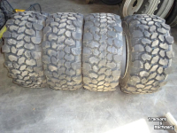 Wielen, Banden, Velgen & Afstandsringen Continental Set v. 4 wielen 315/55R16 MPT81