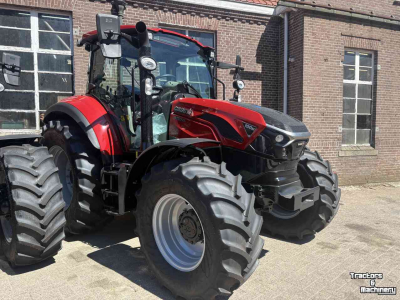 Tractor / Trekker Case-IH Farmall 100M
