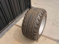 Wielen, Banden, Velgen & Afstandsringen Trelleborg 380/55-17 (is 15.0/55-17) 10 ply band met wiel velg 6-gaats ET0