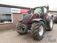 Tractor / Trekker Valtra T174 VERSU