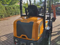 Shovel / Wiellader / Kniklader Giant G2700E
