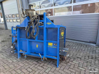 Voerverdeelwagen  / Voerdoseerwagen Robert H1800 1D
