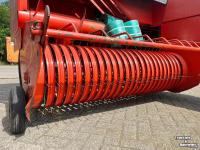 Persen / Balenpers / Pakkenpers Deutz-Fahr HD560