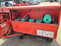 Persen / Balenpers / Pakkenpers Deutz-Fahr HD560