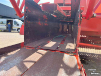 Persen / Balenpers / Pakkenpers Deutz-Fahr HD560