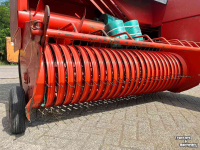 Persen / Balenpers / Pakkenpers Deutz-Fahr HD560