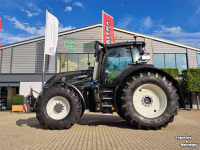 Tractor / Trekker Valtra Q305