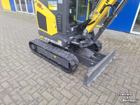 Mini-graver / Mini-graafmachine New Holland E19D