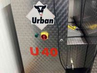 Mobiel voerstation / Milkshuttle / Melktaxi Urban Diverse U40 drinkautomaten