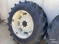 Wielen, Banden, Velgen & Afstandsringen Stomil 16.9-34 (420/85R34, R34, 34inch)
