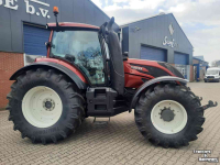 Tractor / Trekker Valtra T144 Active
