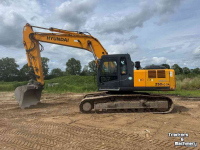 Rupskraan / Graafmachine op rupsen Hyundai 250-7A