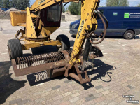 Bandenkraan / Graafmachine op wielen Bazzoli B1 EXPORT