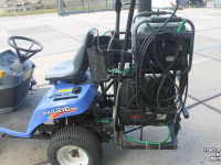 Compact tractor Iseki SXG216H diesel hydrostaat minitrekker met Weedmaster onkruidkoker heetwatermachine