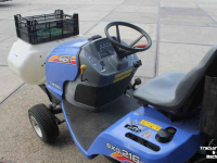 Compact tractor Iseki SXG216H diesel hydrostaat minitrekker met Weedmaster onkruidkoker heetwatermachine