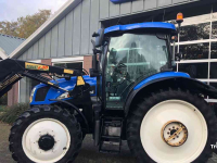Traktoren New Holland TS110A
