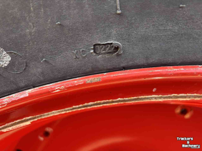 Wielen, Banden, Velgen & Afstandsringen Trelleborg 650/85R38 TM900 90%