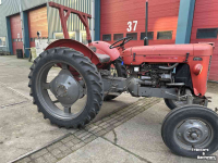 Tractor / Trekker Massey Ferguson MF825